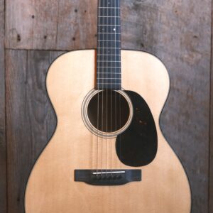 Martin 000-18